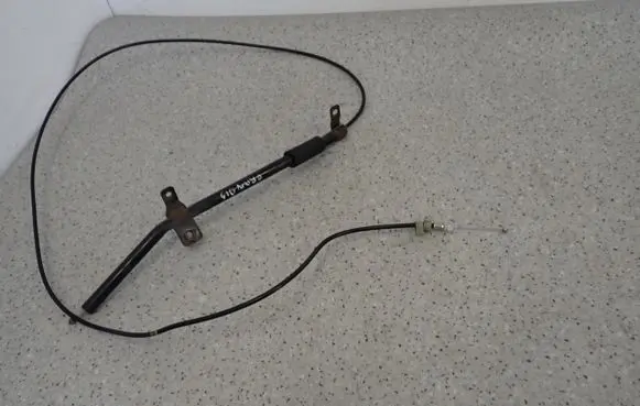 Mitsubishi Grandis Engine bonnet/hood lock release cable 