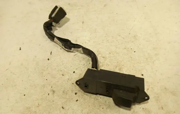 Mitsubishi Outlander Electric window control switch MR502238