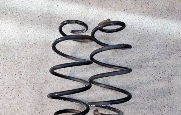Mercedes-Benz A W176 Rear coil spring 