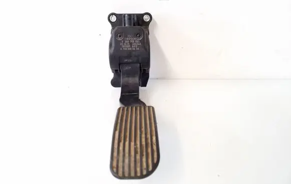 Mercedes-Benz Sprinter W906 Accelerator throttle pedal 0280755023 A9063000404