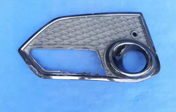 Honda Civic X Front fog light trim/grill 71108TGHA0