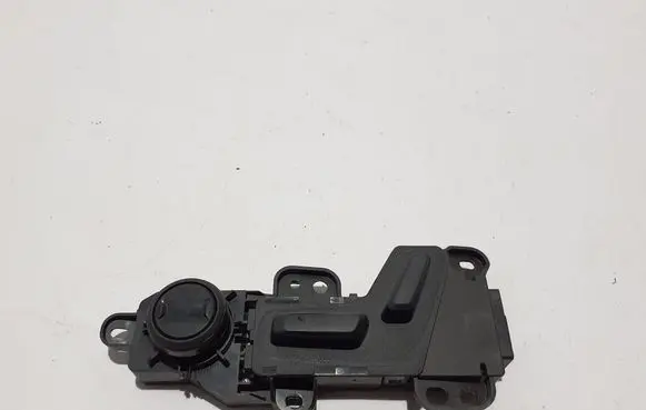 Volvo XC90 Seat control switch 31419929