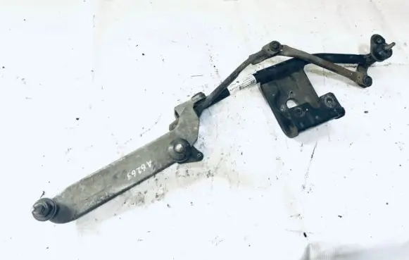 Hyundai Trajet Front wiper linkage and motor