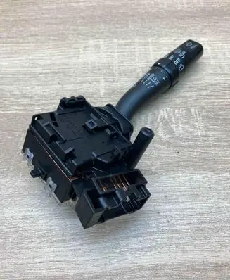 Toyota Avensis T250 Wiper turn signal indicator stalk/switch 173654 8465205170
