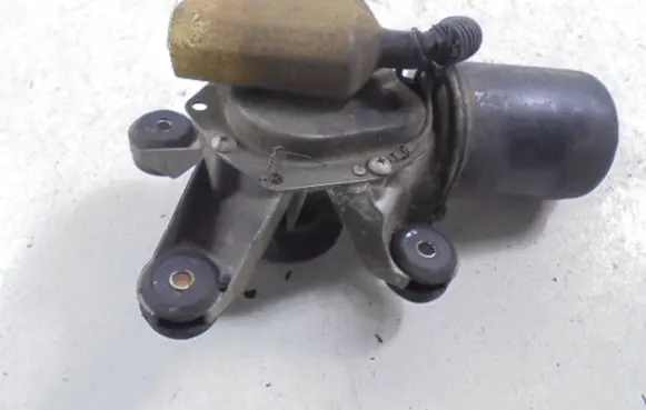 Nissan Sunny Front wiper linkage and motor