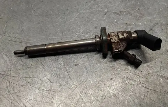 Ford Mondeo MK IV Fuel injector 9657144580