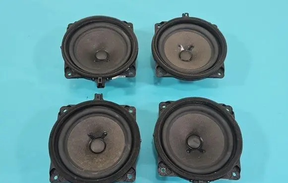 Hyundai i40 Front door speaker 96330-3V001 IMPRK1435272