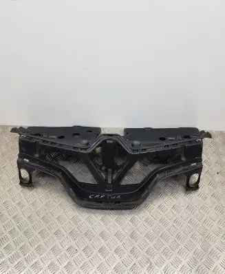 Renault Captur Front bumper upper radiator grill 620935704R