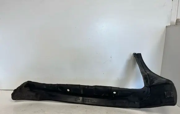 Audi A5 Sportback 8TA Fender end trim 8T0821112A