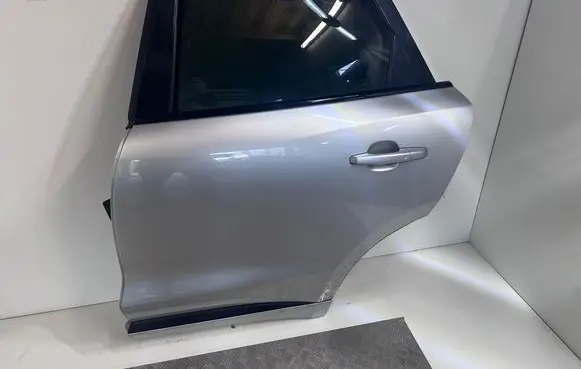 Jaguar F-Pace Rear door 