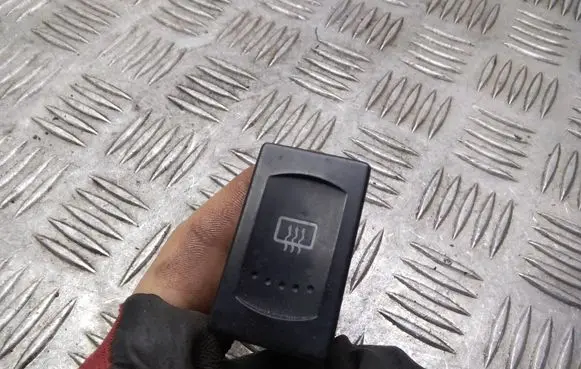 Windscreen/window heater switch