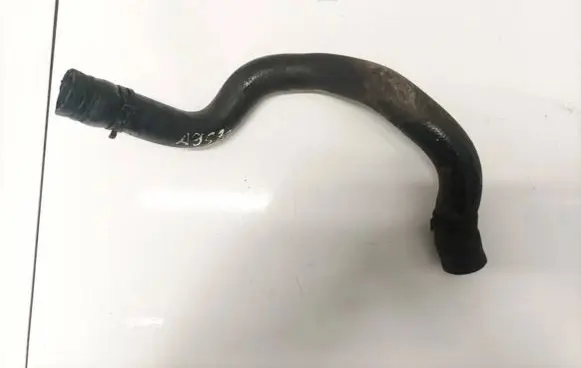 Volkswagen PASSAT B6 Engine coolant pipe/hose