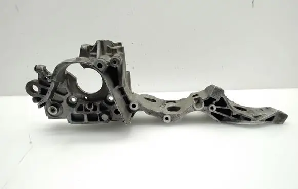 Volkswagen Caddy Generator/alternator bracket 04L903143B