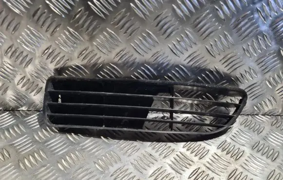 Audi A4 S4 B5 8D Front grill