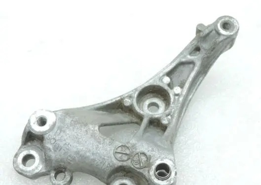 Peugeot 508 A/C compressor mount bracket V758078180 6453YH
