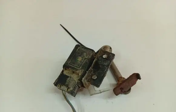 Citroen C8 Front height sensor lever