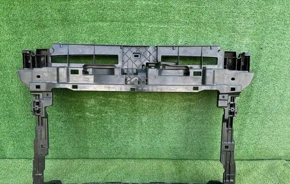 Volkswagen Caddy Radiator support slam panel 2K7805588