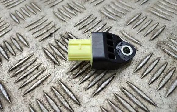 Toyota RAV 4 (XA40) Airbag deployment crash/impact sensor 8983112030