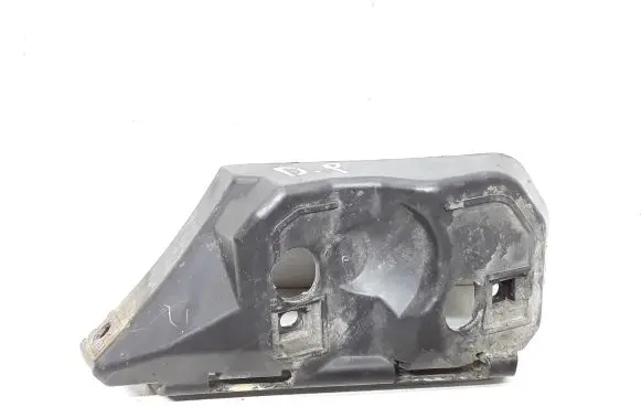 Volvo V50 Front bumper mounting bracket 30655875