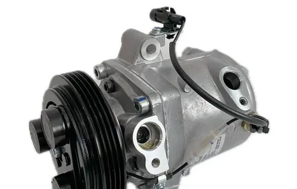 Suzuki Swift III Air conditioning (A/C) compressor (pump) 9520152R00