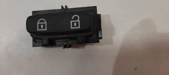 Volvo V70 Central locking switch button 30710476 03451610 SN50025083100291