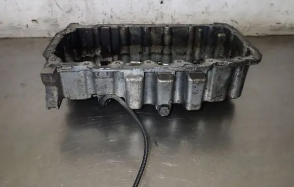 Volkswagen PASSAT B6 Oil sump 03G103603
