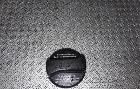 Audi A4 S4 B6 8E 8H Oil filler cap 026103485A