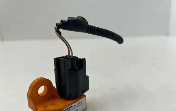 Renault Espace - Grand espace IV Airbag deployment crash/impact sensor 8200012555A J3353605143