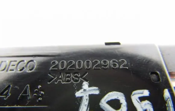 Hyundai Santa Fe Fog light switch 621W05010