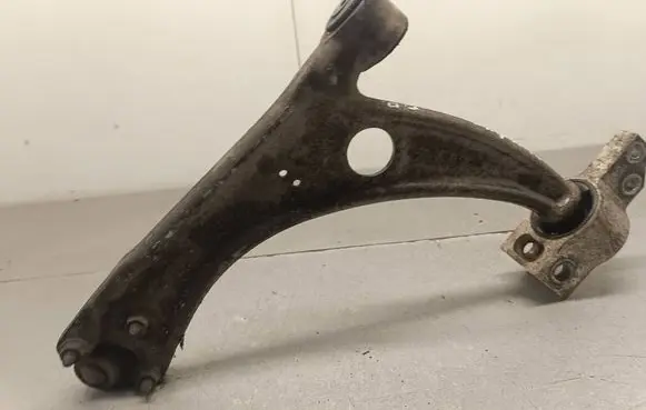 Seat Alhambra (Mk2) Front lower control arm/wishbone