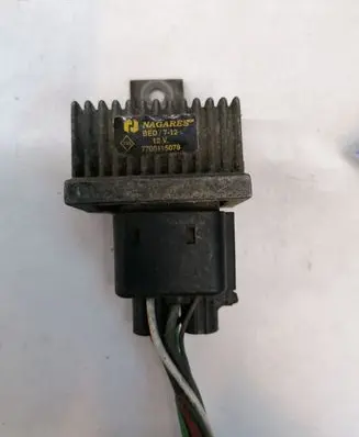 Renault Laguna II Glow plug pre-heat relay 7700115078