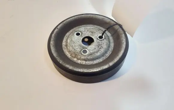 Mini One - Cooper R57 Water pump pulley V761902080