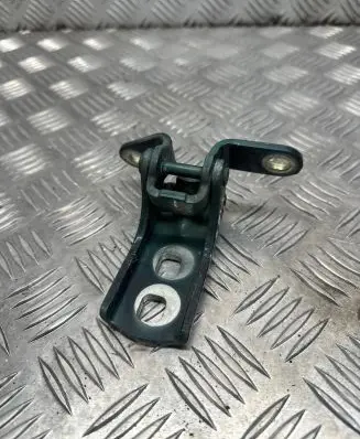 Opel Zafira C Front door upper hinge