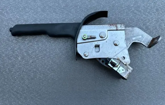 Nissan King Cab, Navara Hand brake release handle 36010VJ500