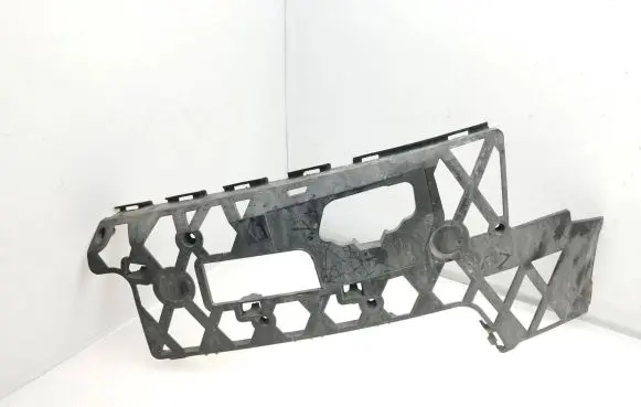 Volkswagen PASSAT B7 Front bumper mounting bracket 3AA807177