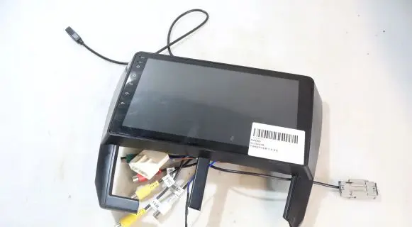 Subaru Forester SH Radio/GPS head unit trim 