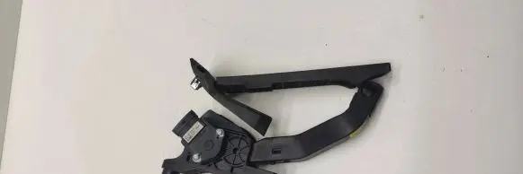 KIA Carens III Accelerator throttle pedal 351904a700
