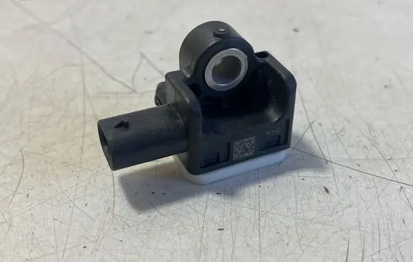 Porsche Taycan 9J1 Airbag deployment crash/impact sensor 971907651