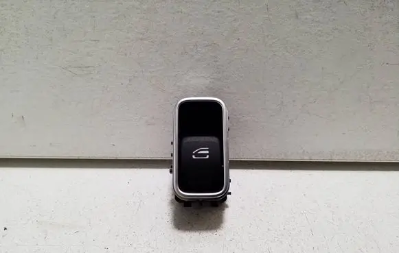 Mercedes-Benz GLB X247 Electric window control switch A1679050201