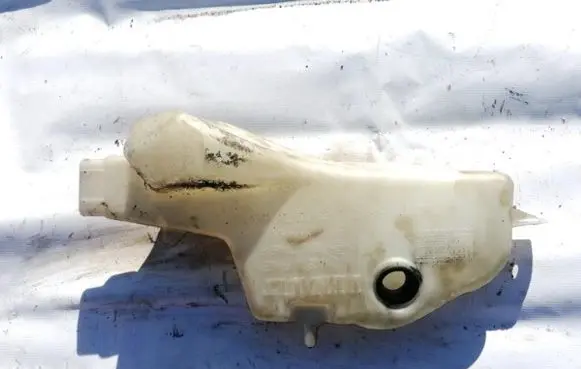 Renault Scenic I Windshield washer fluid reservoir/tank 7700843902