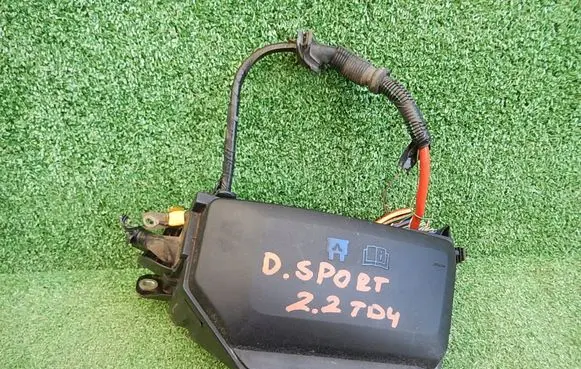 Land Rover Discovery Sport Relay mounting block 
