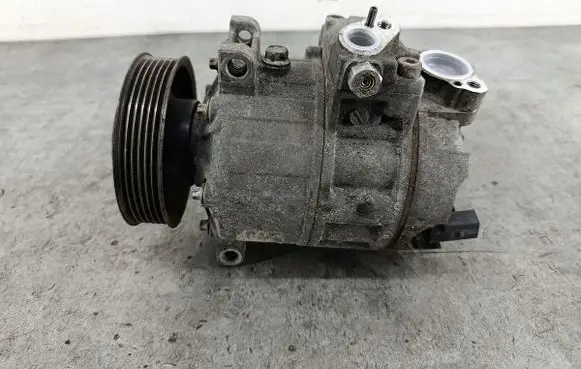 Volkswagen Golf V Air conditioning (A/C) compressor (pump) 