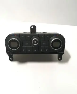 Nissan Qashqai Climate control unit 27500JD40B A02000A7703000