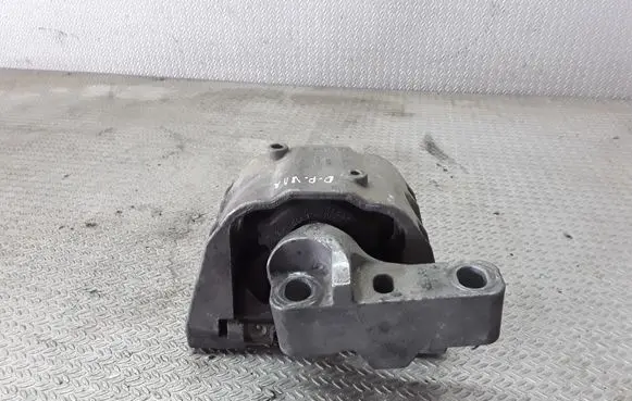 Seat Leon (1M) Engine mount bracket 1J0199262