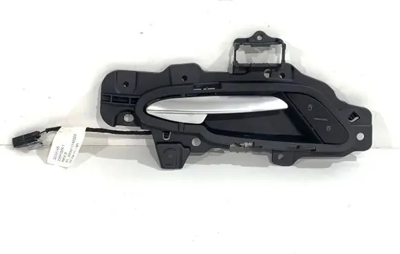 Alfa Romeo Stelvio Front door interior handle 