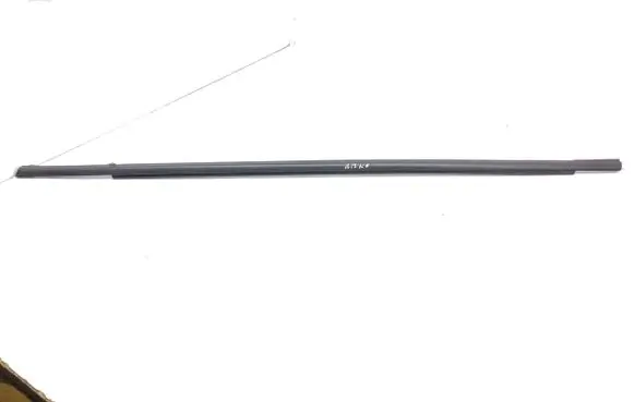 Hyundai i20 (BC3 BI3) Front door glass trim molding 