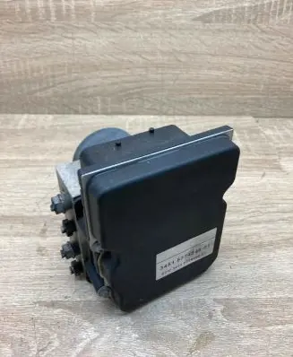 BMW 5 E60 E61 ABS Pump 6774848 6768550