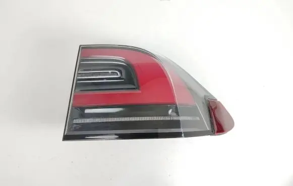 Tesla Model X Rear/tail lights 103433500B