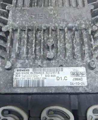 Volvo V50 Engine control unit/module 30729518 5WS40212GT