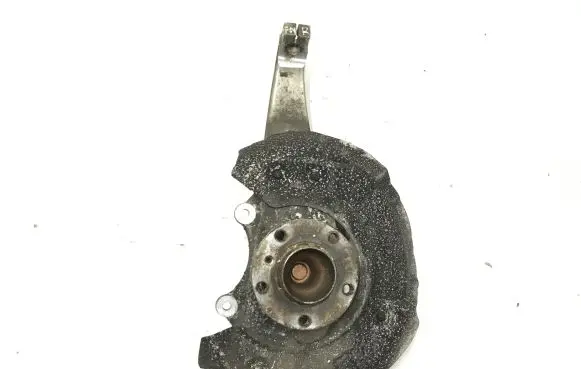 BMW 7 F01 F02 F03 F04 Front wheel hub 6777750